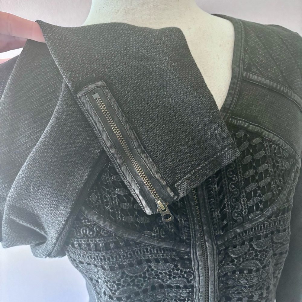 Lucky Brand Zip Up Sweater - Picture 5 of 6